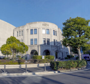 横浜市南スポーツセンター 横浜市南スポーツセンター：定期教室、トレーニングルーム、卓球、バドミントン、バスケットボール、バレーボール